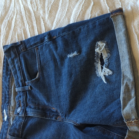 BNWOT Old Navy Shorts - Picture 4 of 9